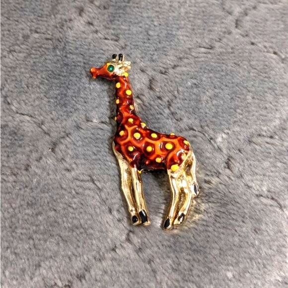Vintage 1980's Enamel & Goldtone Giraffe Brooche - Picture 1 of 9
